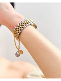 Anaash - Silver Baroque Pearl Watch Charm