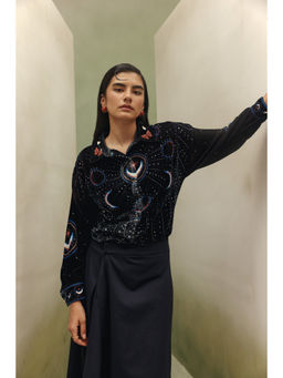 NOIB - Women Black Velvet Printed Tops