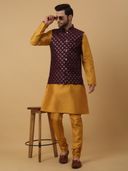 Maroon color option, Currently selected