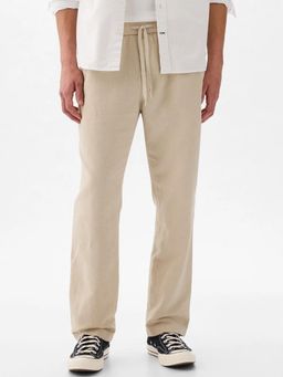 GAP - Men Beige Solid Regular Fit Trouser
