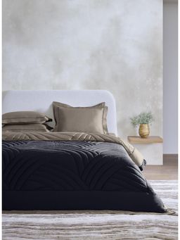 SANSAAR A D'DECOR BRAND LIVE CONSCIOUSLY - Astratto Caviar Falcon Double Comforter Bedding Set Queen