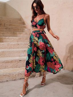 Outzidr - Black Floral Printed Cropped Vacay Top And Skirt Co-Ord Set