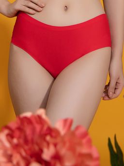 Clovia - Mid Waist Seamless Laser Cut Hipster Panty In Red