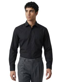 Park Avenue - Regular Fit Black Solid Cotton Shirt