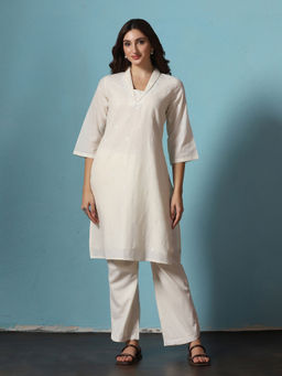 Shree - Cotton Off White Embroidered Kurta with Comfort Pant