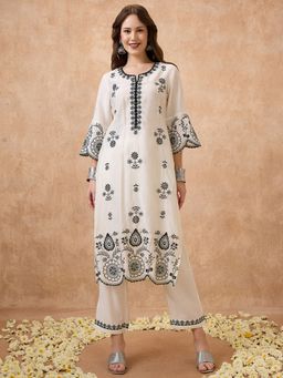 Globus - Off-White Scalloped Bell Sleeves Floral Embroidered Kurta and Straight Pant (Set of 2)