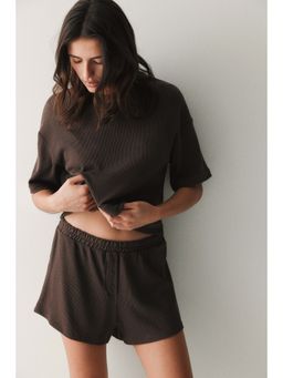 H&M - Women Brown Waffled Top and Shorts