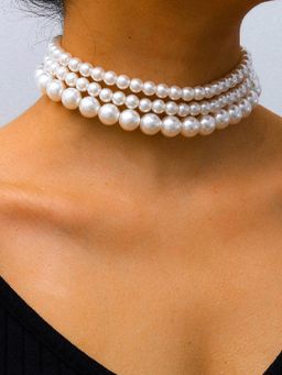 White Lies - Statement Pearl Choker