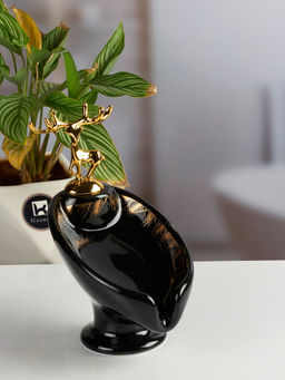 Kookee - Black Ceramic Soap Holder Dish with Scrub