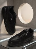 Black color option, Sold out, Currently selected