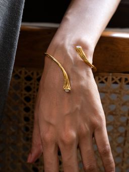 Shaya by CaratLane - 925 Silver Shaya by CaratLane Queen of Connections Bracelet in Gold Plated