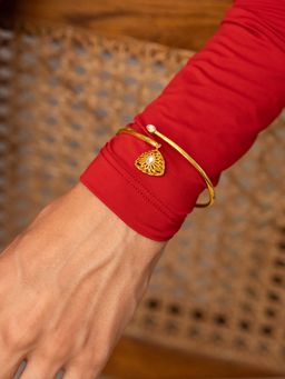 Shaya by CaratLane - 925 Silver Shaya by CaratLane Queen of Action Bracelet in Gold Plated