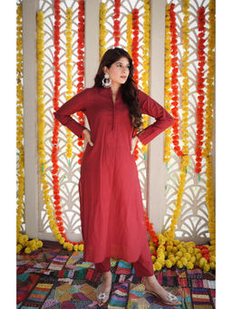 LABEL MAE - Red Solid Kurta and Pant (Set of 2)