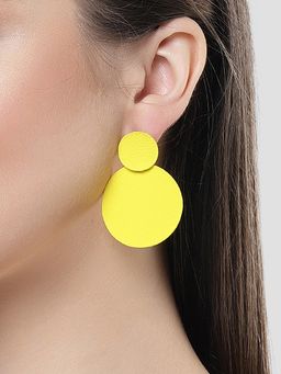 Karatcart - Women Yellow Dangler Earrings