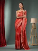 Red color option, Sold out, Currently selected