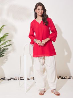 MOKOSH - Women Pink Embroidered Thread Work Kurti with Farsi Salwar