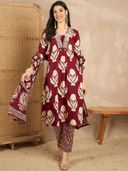 Maroon color option, Currently selected