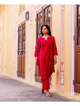 Missprint - Women Red Zari Embroidered Kurta with Pant