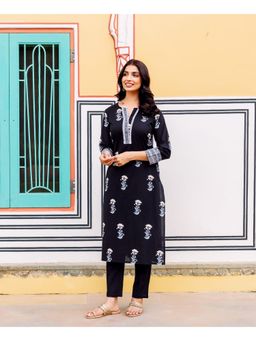 Missprint - Women Black Floral Printed Kurta with Pant