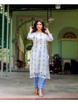 Missprint - Women Blue Floral Printed Kurta with Pant