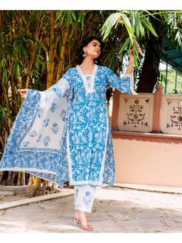Missprint - Women Blue Floral Printed Kurta with Pant and Dupatta