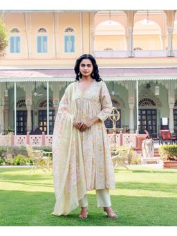 Missprint - Women Yellow Floral Printed Kurta with Pant and Dupatta