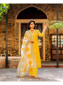 Missprint - Women Yellow Floral Embroidered Kurta with Pant and Dupatta