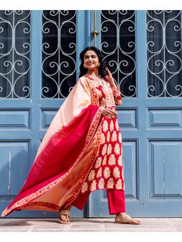 Missprint - Women Red Floral Printed Kurta with Pant and Dupatta