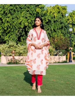 Missprint - Women Off White Floral Printed Kurta with Pant and Dupatta