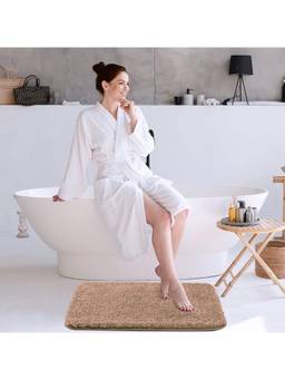LUXEHOME INTERNATIONAL - International Vegas Super Soft, Washable Microfiber Bath Mat