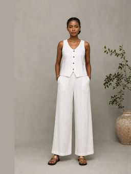 Sutra Art of Clothing - Cotton Ivory Top With Pant