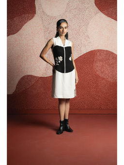 SHOWSHA - Petal Drift White A Line Knee Length Dress