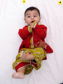 BownBee - Boys Maroon Pure Cotton Embroidered Fish Printed Kurta with Dhoti Pant