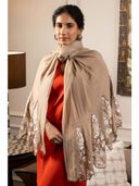 Beige color option, Currently selected