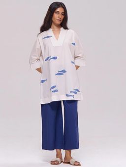 Ganga Fashions - Off-White and Blue Cotton Printed Kurti and Pant