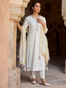 Women Plus - White Woven Jamdani Cotton Kurta with Pant and Dupatta