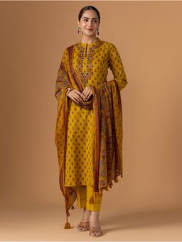 Women Plus - Mustard Floral Embroidered Kurta with Pant and Dupatta