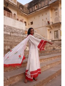 IMROZ HOUSE - White & Red Oorja Pakistani Kurta with Wide Pant & Dupatta (Set of 3)