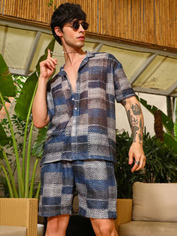 Campus Sutra - Mens Navy Blue and Off White Block Knitted Co-Ord (Set of 2)