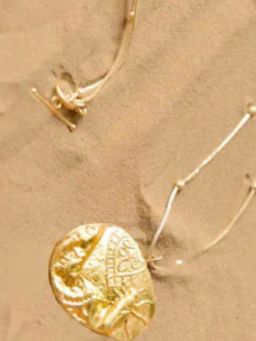 Kassa - Women's Gold Statement Necklace