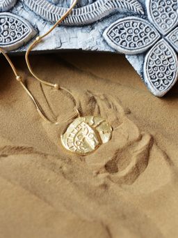 Kassa - Women's Gold Statement Necklace