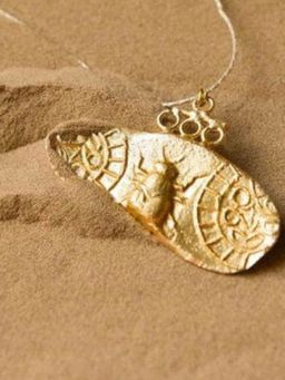 Kassa - Women's Gold Statement Necklace