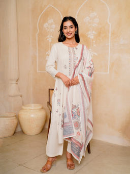 Kamodinee - Off-White Charm Blooming Kurta With Pant & Dupatta