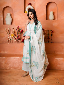 Kamodinee - Sky Blush Petals Kurta With Pant & Dupatta