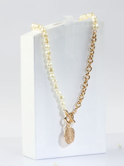 Kazo - Gold Necklace With Stone Pendant