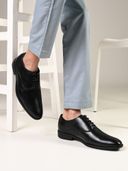 Black color option, Sold out, Currently selected