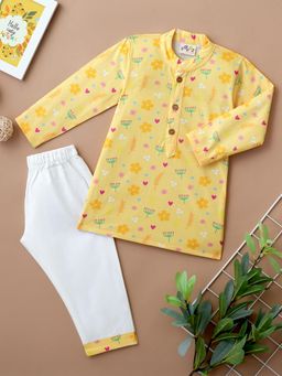 Desi Soota - Yellow Cotton Floral Kurta With Pyjama
