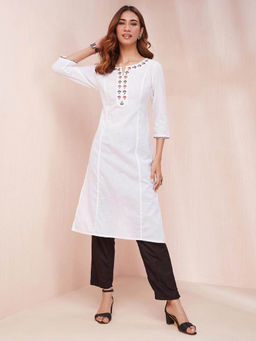 Fabindia - White Cotton Embroidered Slim Fit Kurta