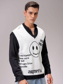 The Indian Garage Co - Men Boxy Fit Typography V-Neck Sleeveless Sweater