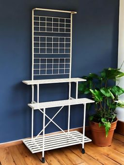 Ecofynd - Leon 4-Tier White Metal Plant Stand With Rolling Wheels